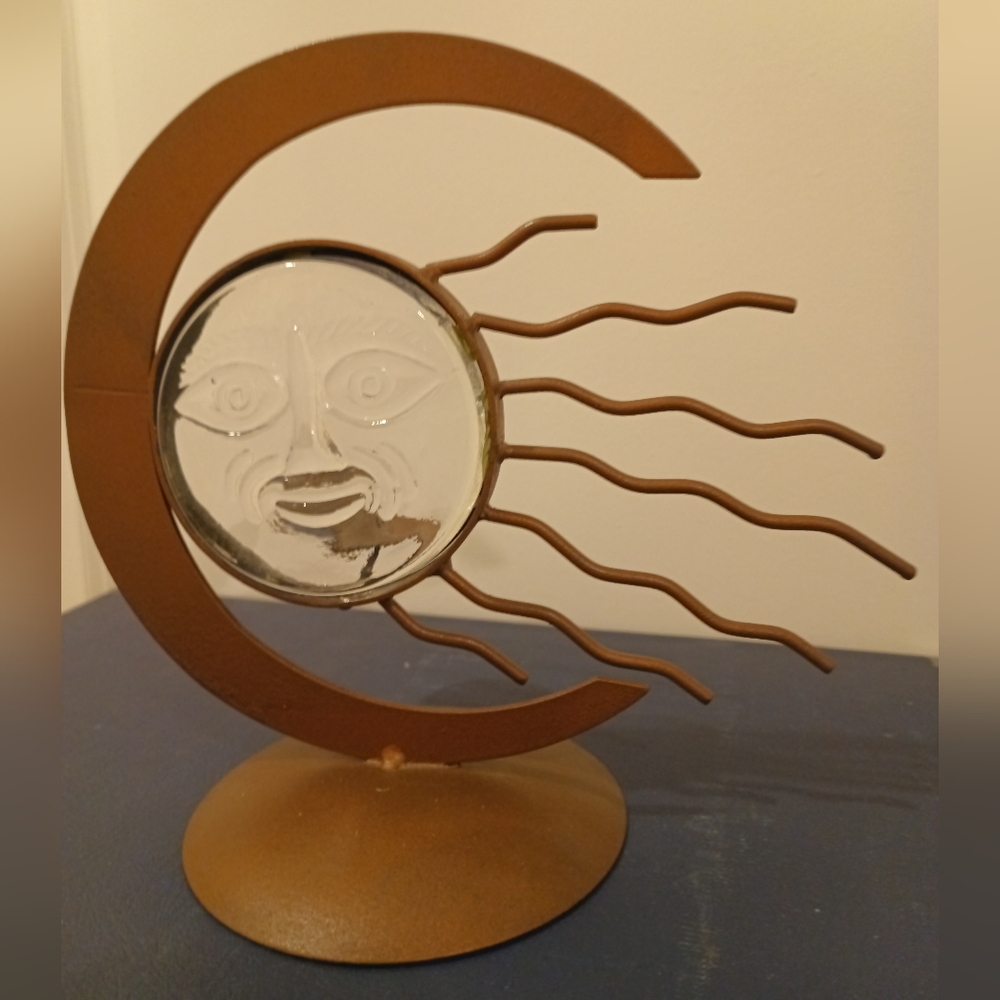 Vintage Artistic Sun and Moon Metal Candle Holder